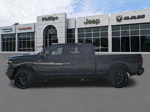 New 2026 RAM 2500 Laramie AWD/4WD image 7