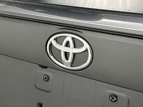 Certified 2019 Toyota RAV4 XLE w/ Convenience Package AWD/4WD image 19