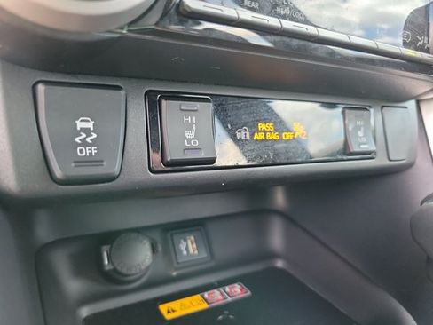 Used 2024 Toyota RAV4 XSE AWD/4WD image 16