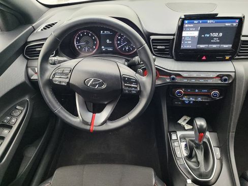 Used 2020 Hyundai Veloster 2.0 Premium image 22