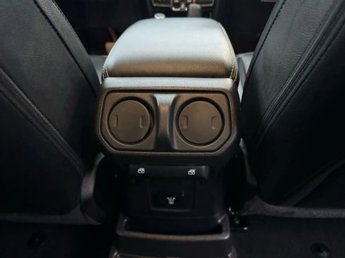 Used 2022 Jeep Wrangler Unlimited Sahara w/ Cold Weather Group image 29