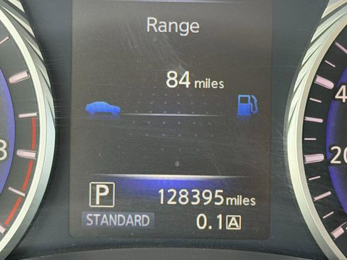 Used 2014 INFINITI Q50 Premium w/ Technology Package image 34