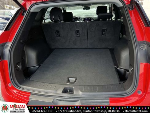 Used 2020 Chevrolet Blazer LT image 11