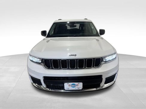 Used 2023 Jeep Grand Cherokee L Laredo AWD/4WD image 12