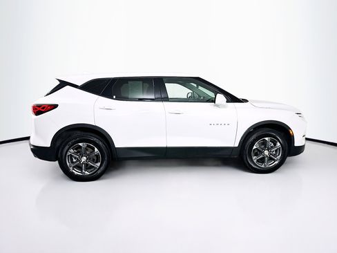 Used 2025 Chevrolet Blazer LT FWD image 10