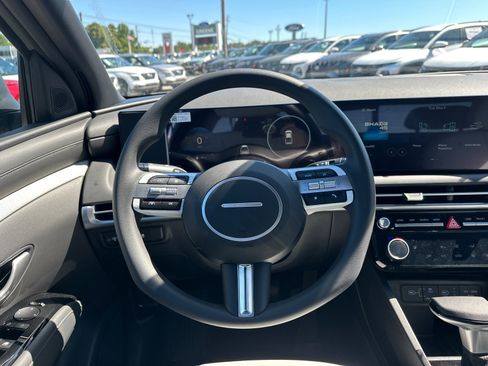 New 2025 Hyundai Santa Cruz SEL image 17