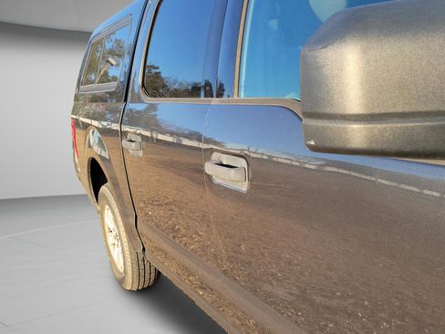 Used 2019 Ford F150 XLT image 25