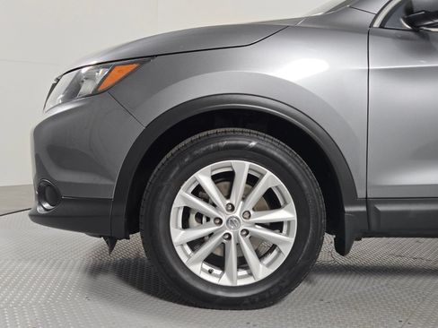 Used 2017 Nissan Rogue Sport S w/ S Appearance Package FWD image 9