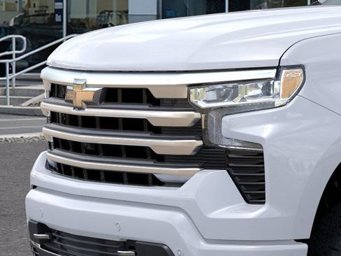 New 2026 Chevrolet Silverado 1500 High Country w/ Technology Package AWD/4WD image 13