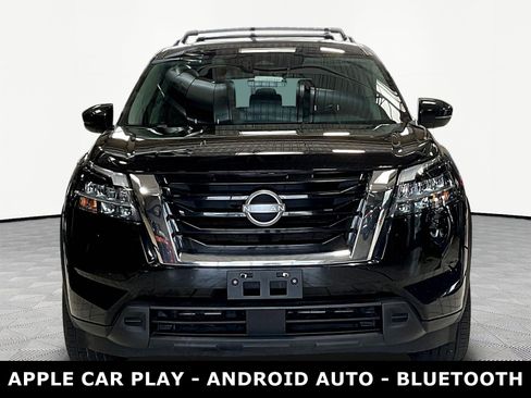 Used 2022 Nissan Pathfinder SV AWD/4WD image 2