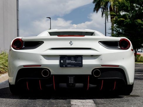 Used 2019 Ferrari 488 Spider RWD image 41
