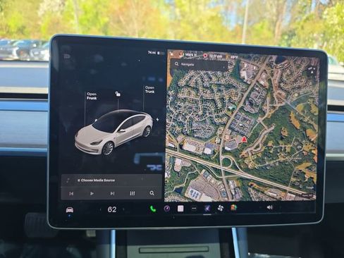 Used 2020 Tesla Model 3 Long Range image 34