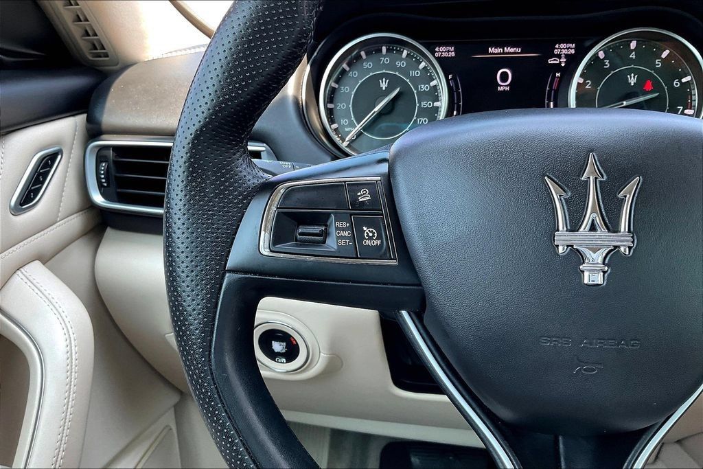Used 2022 Maserati Levante Modena AWD/4WD image 11