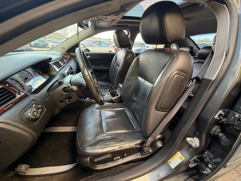 Used 2010 Chevrolet Impala LTZ FWD image 17