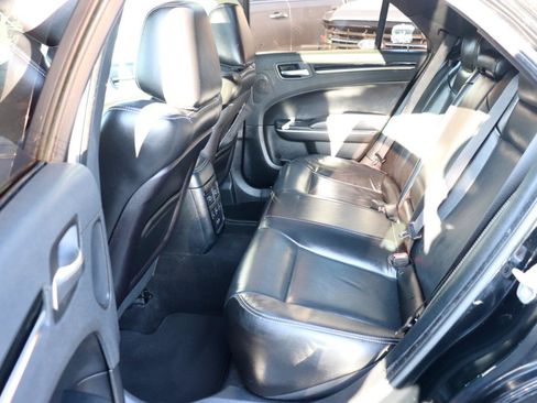 Used 2022 Chrysler 300 S w/ Comfort Group RWD image 12