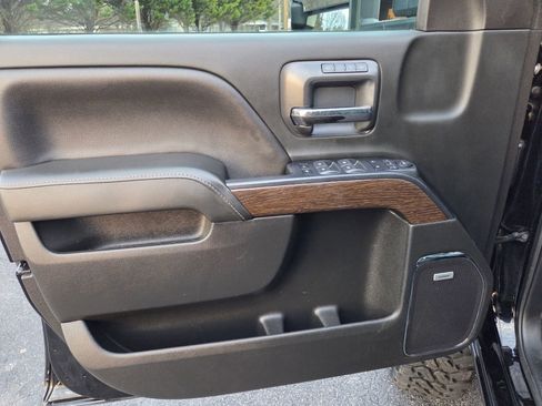 Used 2019 GMC Sierra 2500 Denali w/ Duramax Plus Package image 25