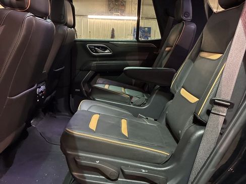 Used 2024 GMC Yukon AT4 w/ Technology Package image 16