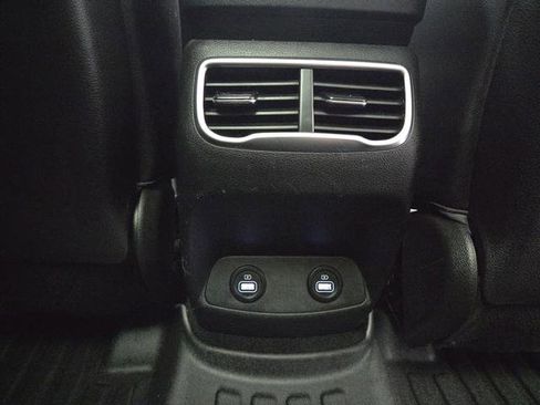 Used 2023 Hyundai Santa Fe SEL Premium image 37