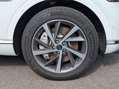 Used 2025 Genesis GV80 2.5T Advanced image 10