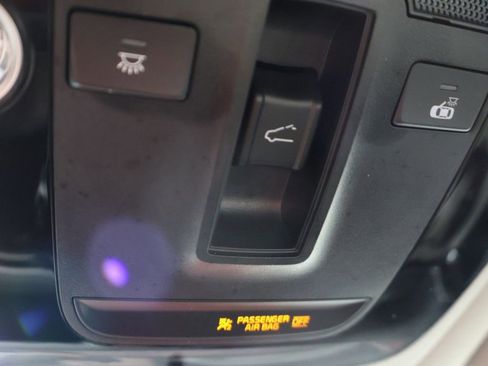 Used 2025 Kia Sorento S w/ Panoramic Sunroof Package FWD image 57