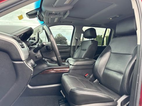 Certified 2019 GMC Yukon XL SLT AWD/4WD image 11