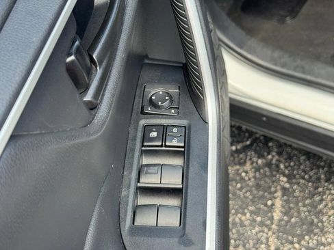 Used 2025 Toyota RAV4 LE AWD/4WD image 21