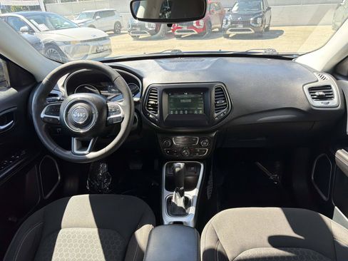 Used 2021 Jeep Compass Sport FWD image 7