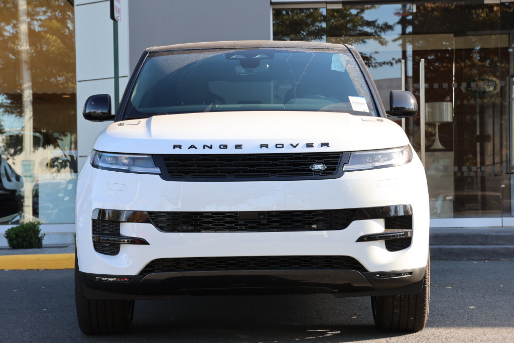 New 2027 Land Rover Range Rover Sport SE AWD/4WD image 5