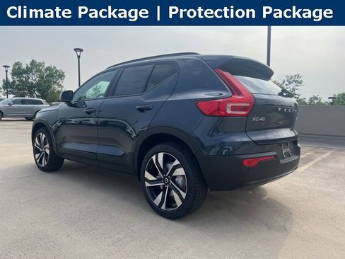 New 2026 Volvo XC40 B5 Ultra w/ Climate Package image 5