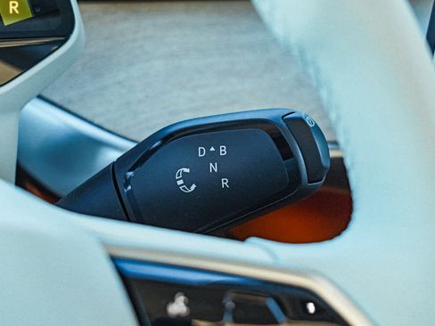 New 2025 Volkswagen ID. Buzz 1st Edition image 22