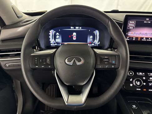 Used 2025 INFINITI QX60 Luxe FWD image 10