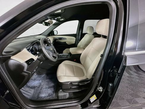 Used 2023 Chevrolet Traverse LS w/ Safety Package FWD image 28