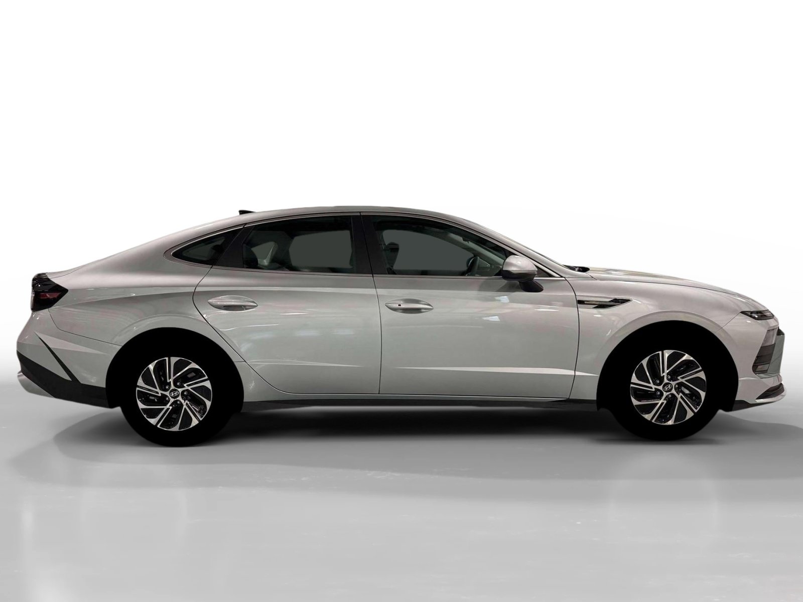 New 2026 Hyundai Sonata Blue FWD image 9
