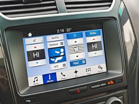 Used 2017 Ford Explorer XLT w/ Equipment Group 202A image 29