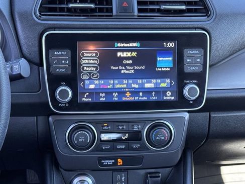 Certified 2024 Nissan Leaf S image 15