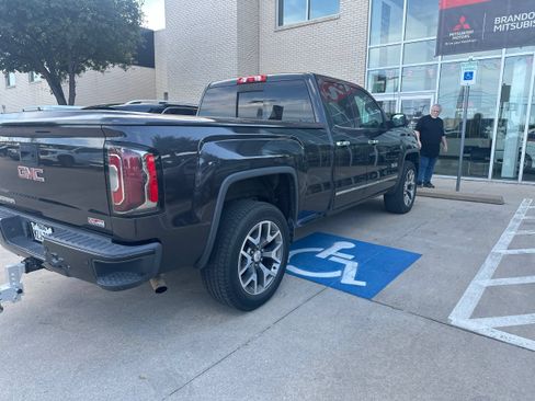 Used 2016 GMC Sierra 1500 SLT w/ All-Terrain Package AWD/4WD image 4