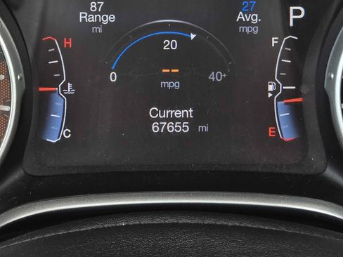 Used 2018 Jeep Compass Latitude w/ Popular Equipment Group FWD image 28