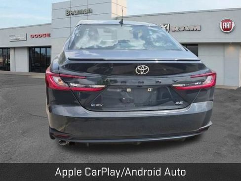 Used 2025 Toyota Camry SE FWD image 2