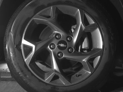 Used 2025 Chevrolet Trax LT w/ LT Convenience Package image 15