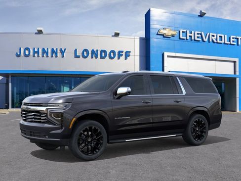New 2026 Chevrolet Suburban Premier w/ Sun And Tow Package AWD/4WD image 2