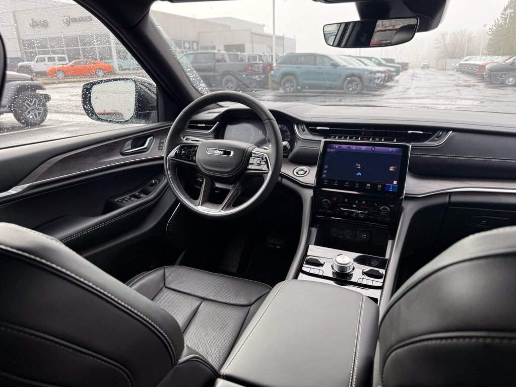 New 2025 Jeep Grand Cherokee Overland AWD/4WD image 51