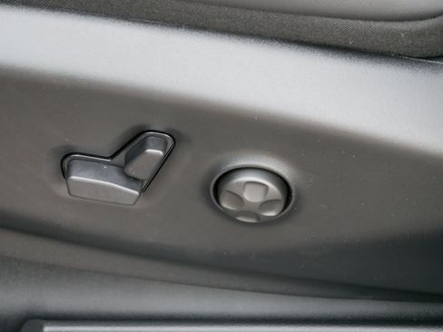 New 2026 Chrysler Pacifica Select image 13