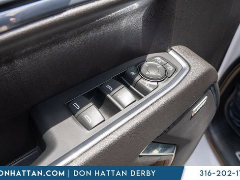 Used 2023 Chevrolet Silverado 1500 LTZ AWD/4WD image 17