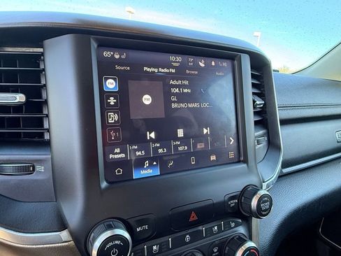 Used 2022 RAM 1500 Laramie image 29