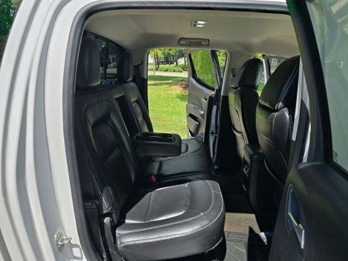 Used 2017 Chevrolet Colorado LT w/ LT Convenience Package image 8