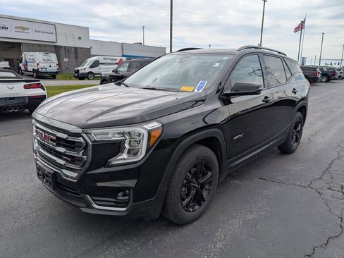 Used 2024 GMC Terrain AT4 w/ Tech Package AWD/4WD image 5