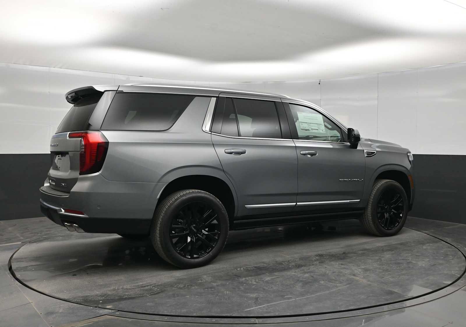 New 2027 GMC Yukon Denali w/ Denali Reserve Package AWD/4WD image 8