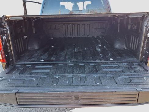 Used 2019 Ford F150 Platinum w/ Equipment Group 701A Luxury image 34