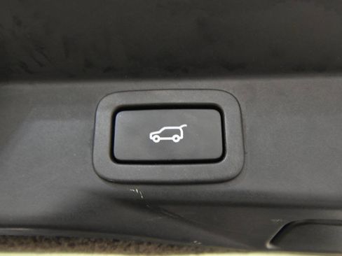 Used 2019 Land Rover Range Rover Sport HSE image 37