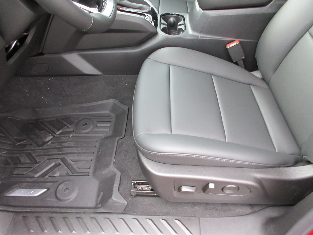 New 2026 Chevrolet Colorado LT w/ LT Convenience Package AWD/4WD image 20